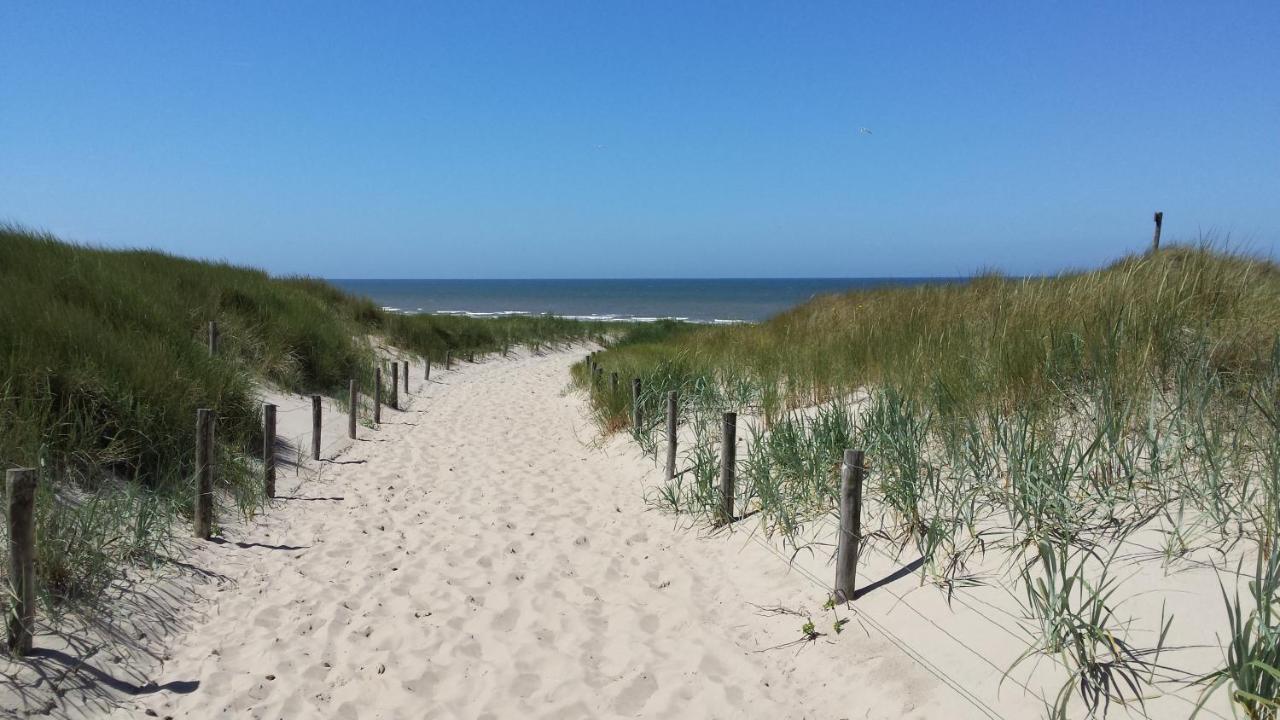 De Hut, In Natuurgebied En Vlakbij Het Strand Каллантсог Экстерьер фото